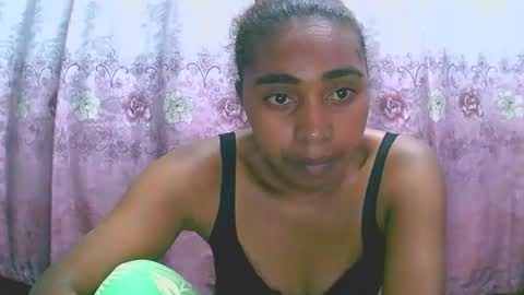 Snapshot of rephaleta chatting on 02-17-26, 10:45 Rephaleta online show from 02-17-26, 10:45