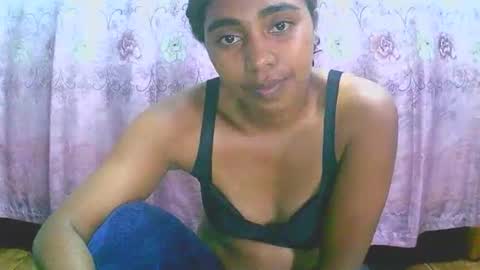 Snapshot of rephaleta chatting on 03-08-26, 10:41 Rephaleta online show from 03-08-26, 10:41