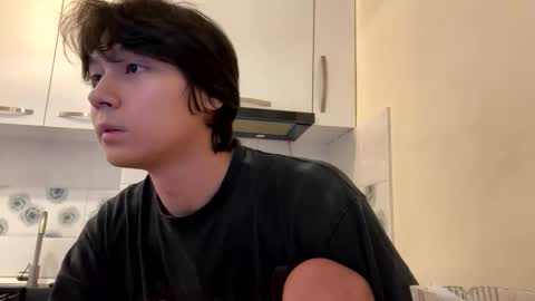 Aiqo online show from 10-28-25, 08:40