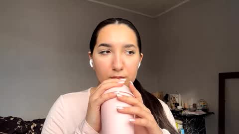 Olivia online show from 03-16-26, 11:03