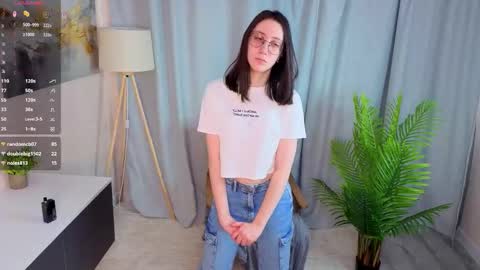 Kate online show from 03-12-26, 04:07