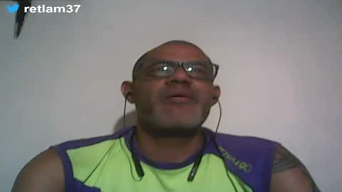 Snapshot of retlam37 chatting on 12-05-24, 07:05 Walter online show from 12-05-24, 07:05