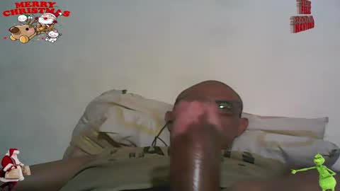 Snapshot of retlam37 chatting on 12-14-24, 08:56 Walter online show from 12-14-24, 08:56