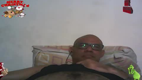 Snapshot of retlam37 chatting on 12-22-24, 09:55 Walter online show from 12-22-24, 09:55