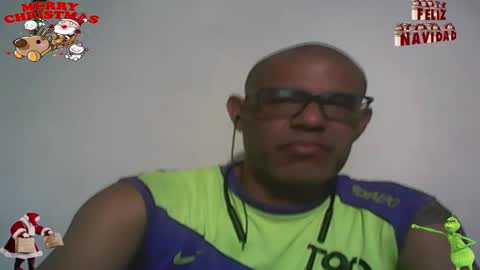 Snapshot of retlam37 chatting on 12-24-24, 08:44 Walter online show from 12-24-24, 08:44