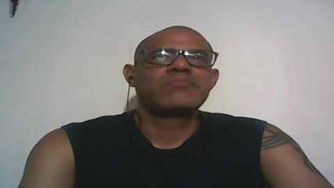 Snapshot of retlam37 chatting on 12-31-24, 10:37 Walter online show from 12-31-24, 10:37