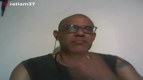Snapshot of retlam37 chatting on 01-05-25, 04:04 Walter online show from 01-05-25, 04:04