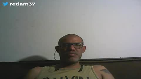 Snapshot of retlam37 chatting on 01-17-25, 05:42 Walter online show from 01-17-25, 05:42
