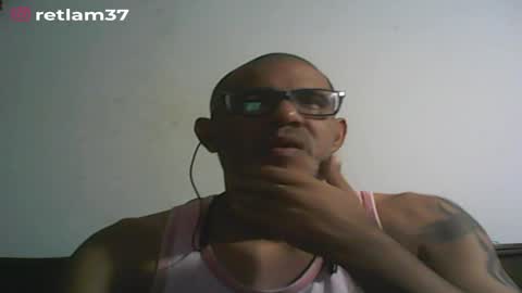 Snapshot of retlam37 chatting on 01-18-25, 04:37 Walter online show from 01-18-25, 04:37