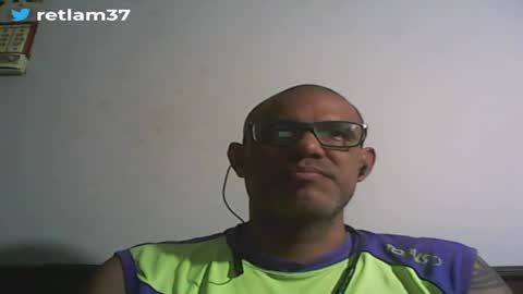 Snapshot of retlam37 chatting on 01-27-25, 04:41 Walter online show from 01-27-25, 04:41