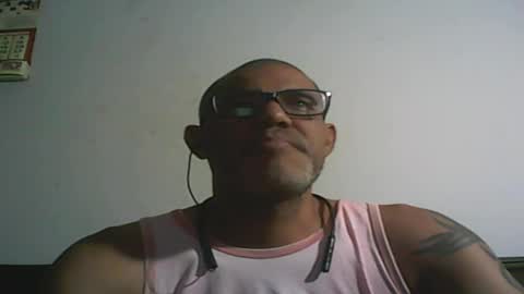Snapshot of retlam37 chatting on 01-29-25, 06:33 Walter online show from 01-29-25, 06:33