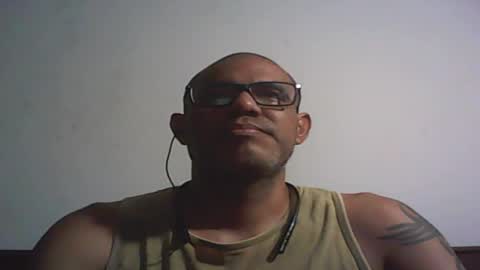 Snapshot of retlam37 chatting on 02-02-25, 05:42 Walter online show from 02-02-25, 05:42