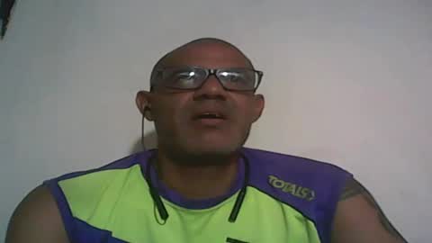 Snapshot of retlam37 chatting on 02-09-25, 06:43 Walter online show from 02-09-25, 06:43