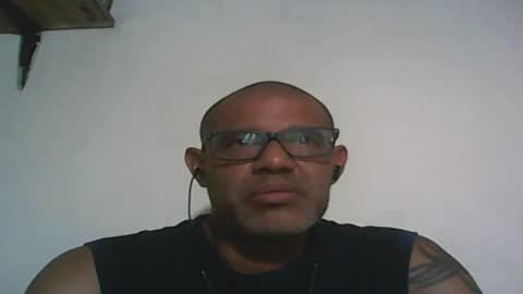 Snapshot of retlam37 chatting on 02-10-25, 06:20 Walter online show from 02-10-25, 06:20