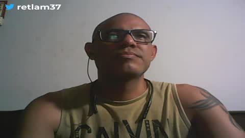 Snapshot of retlam37 chatting on 02-15-25, 06:44 Walter online show from 02-15-25, 06:44