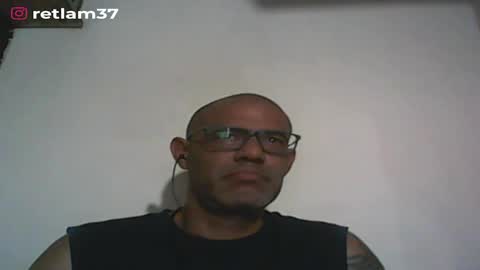 Snapshot of retlam37 chatting on 02-24-25, 05:00 Walter online show from 02-24-25, 05:00