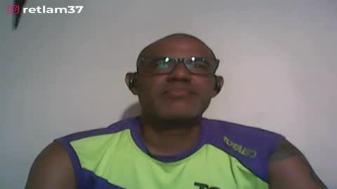 Snapshot of retlam37 chatting on 03-04-25, 05:32 Walter online show from 03-04-25, 05:32