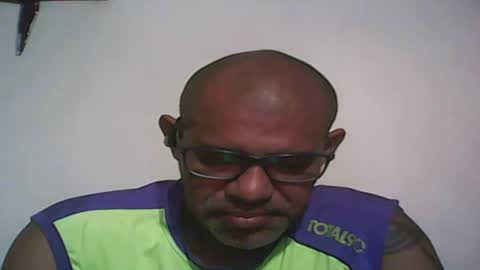 Snapshot of retlam37 chatting on 03-12-25, 08:08 Walter online show from 03-12-25, 08:08