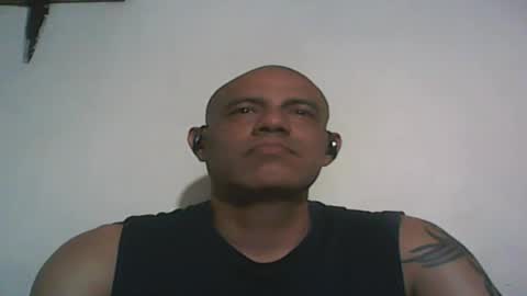 Snapshot of retlam37 chatting on 09-20-25, 04:02 Walter online show from 09-20-25, 04:02