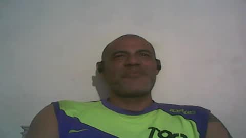 Snapshot of retlam37 chatting on 09-30-25, 04:50 Walter online show from 09-30-25, 04:50