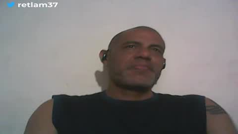 Snapshot of retlam37 chatting on 10-08-25, 04:54 Walter online show from 10-08-25, 04:54