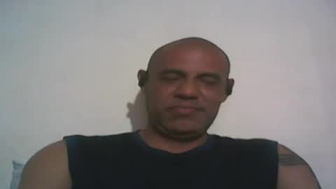 Snapshot of retlam37 chatting on 10-11-25, 06:01 Walter online show from 10-11-25, 06:01