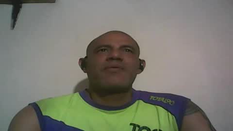 Snapshot of retlam37 chatting on 10-12-25, 03:16 Walter online show from 10-12-25, 03:16
