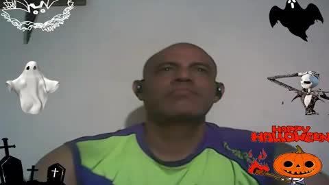 Snapshot of retlam37 chatting on 10-19-25, 04:35 Walter online show from 10-19-25, 04:35