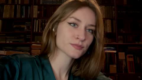 Snapshot of retromarie chatting on 03-26-26, 07:52 Rie online show from 03-26-26, 07:52