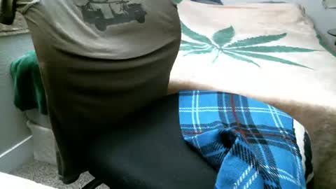 Snapshot of reubendics chatting on 08-07-26, 12:34 BigDinAZ online show from 08-07-26, 12:34