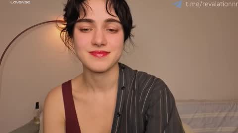 Snapshot of revalation_ chatting on 11-12-25, 06:08 Ewiwi online show from 11-12-25, 06:08