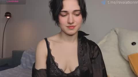 Snapshot of revalation_ chatting on 02-25-26, 03:32 Ewiwi online show from 02-25-26, 03:32