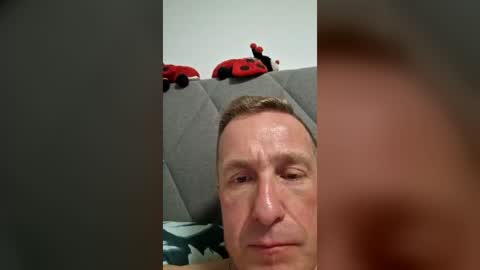 Snapshot of revierloewe chatting on 07-11-26, 11:39 Jonas online show from 07-11-26, 11:39