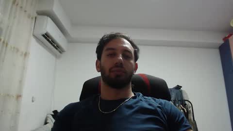 Snapshot of revivedunknown chatting on 01-02-25, 11:16 Chris online show from 01-02-25, 11:16