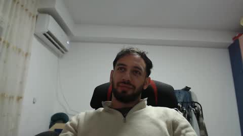 Snapshot of revivedunknown chatting on 01-09-25, 01:29 Chris online show from 01-09-25, 01:29