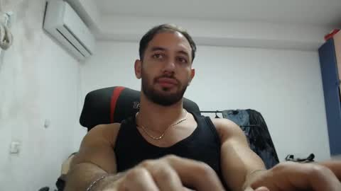 Snapshot of revivedunknown chatting on 10-22-25, 07:02 Chris online show from 10-22-25, 07:02