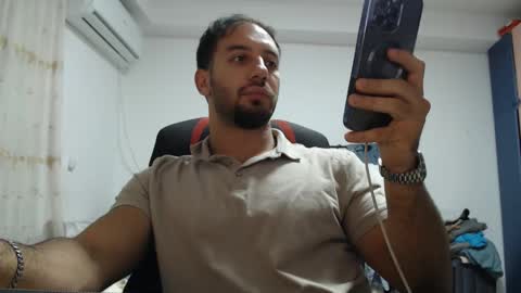 Snapshot of revivedunknown chatting on 11-04-25, 03:55 Chris online show from 11-04-25, 03:55