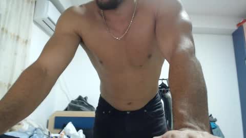 Snapshot of revivedunknown chatting on 11-07-25, 05:57 Chris online show from 11-07-25, 05:57