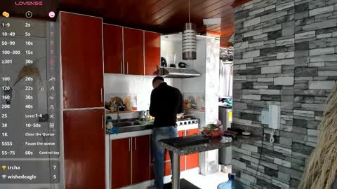 reymasterhot online show from 10-14-25, 06:42