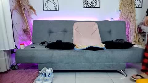 reymasterhot online show from 12-21-25, 03:41