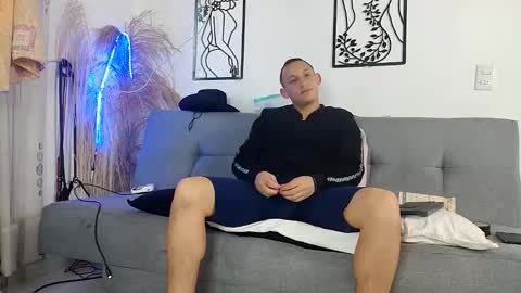 reymasterhot online show from 03-21-26, 09:29