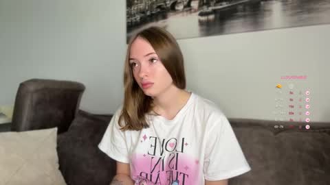 Snapshot of reyeva chatting on 09-29-25, 08:41 reyeva online show from 09-29-25, 08:41