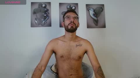 Snapshot of reypablo1 chatting on 09-21-25, 03:57 REY PABLO Independent online show from 09-21-25, 03:57