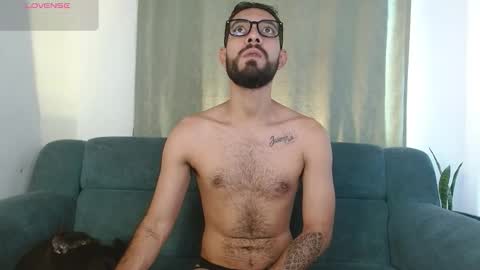 Snapshot of reypablo1 chatting on 10-05-25, 03:43 REY PABLO Independent online show from 10-05-25, 03:43