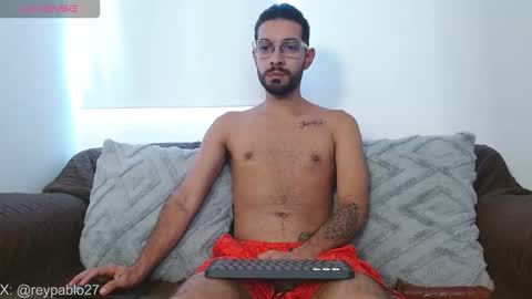 Snapshot of reypablo1 chatting on 11-21-25, 08:40 REY PABLO Independent online show from 11-21-25, 08:40