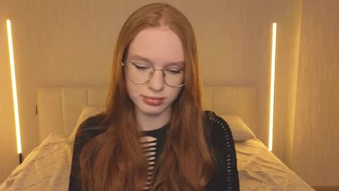 nice to meet you  3  I am Milena online show from 05-09-26, 02:11