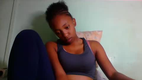 Snapshot of rhesa404090 chatting on 03-09-26, 05:44 rhesa404090 online show from 03-09-26, 05:44