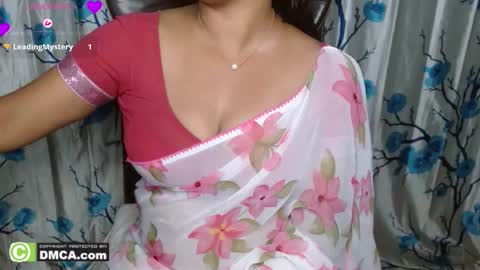 Riya online show from 04-15-26, 07:21