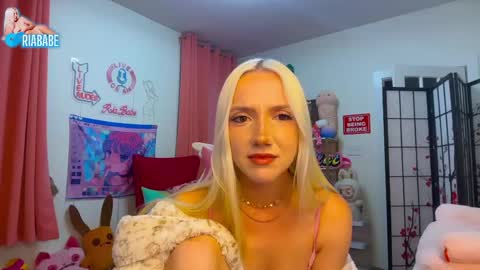 ria  online show from 06-06-26, 02:49