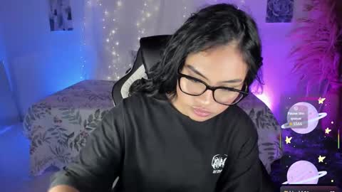 RianaK online show from 11-28-25, 05:54